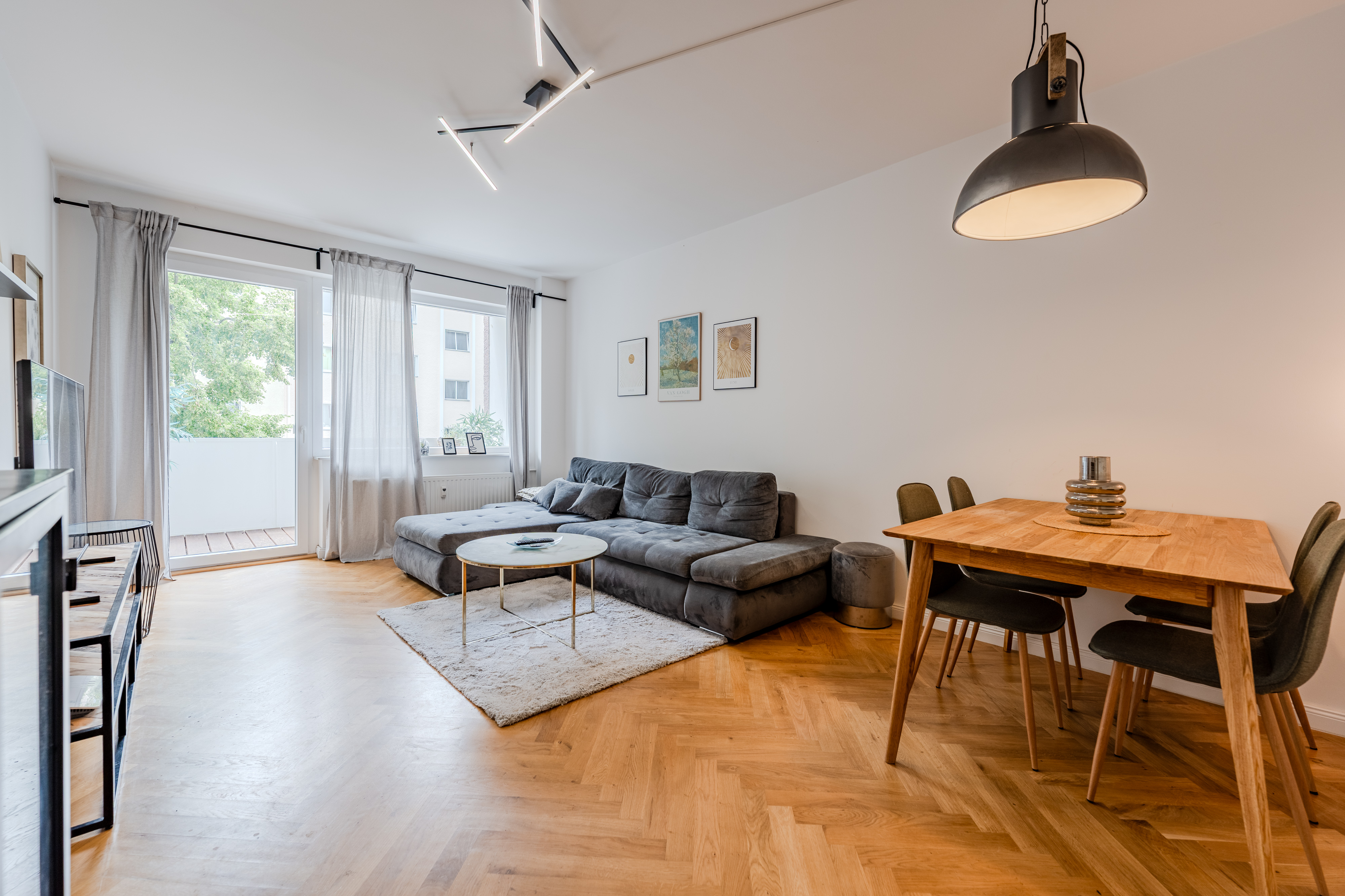 RB168: Pariserstrasse 13, 10719 Berlin